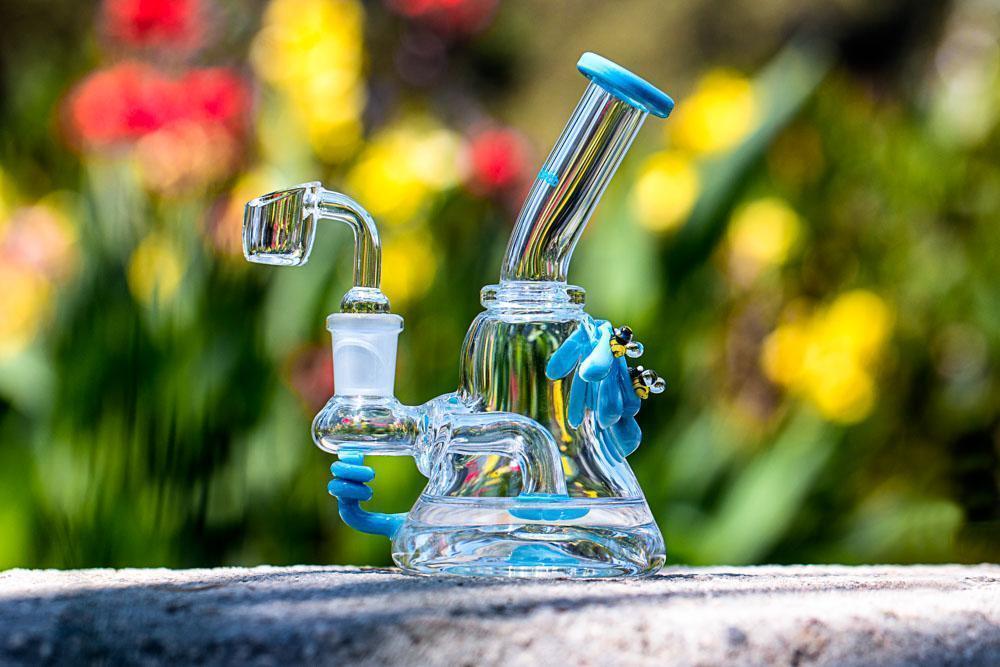 Product Spotlight: Dr. Dabber Honey Beaker