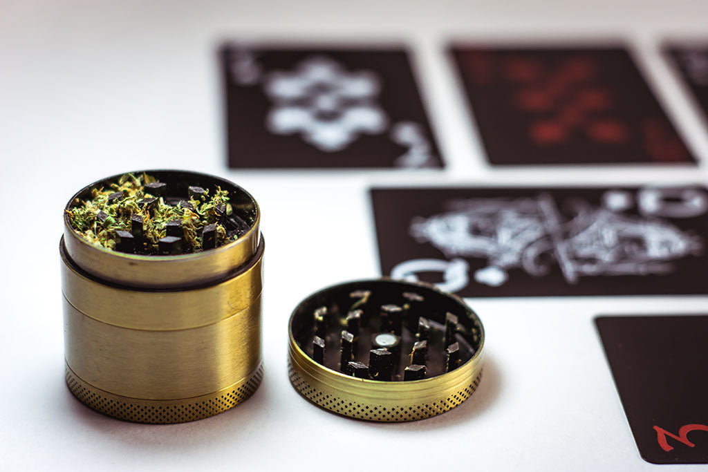 The Importance Of Owning and Maintaining A High-Quality Grinder – Dr.Dabber®