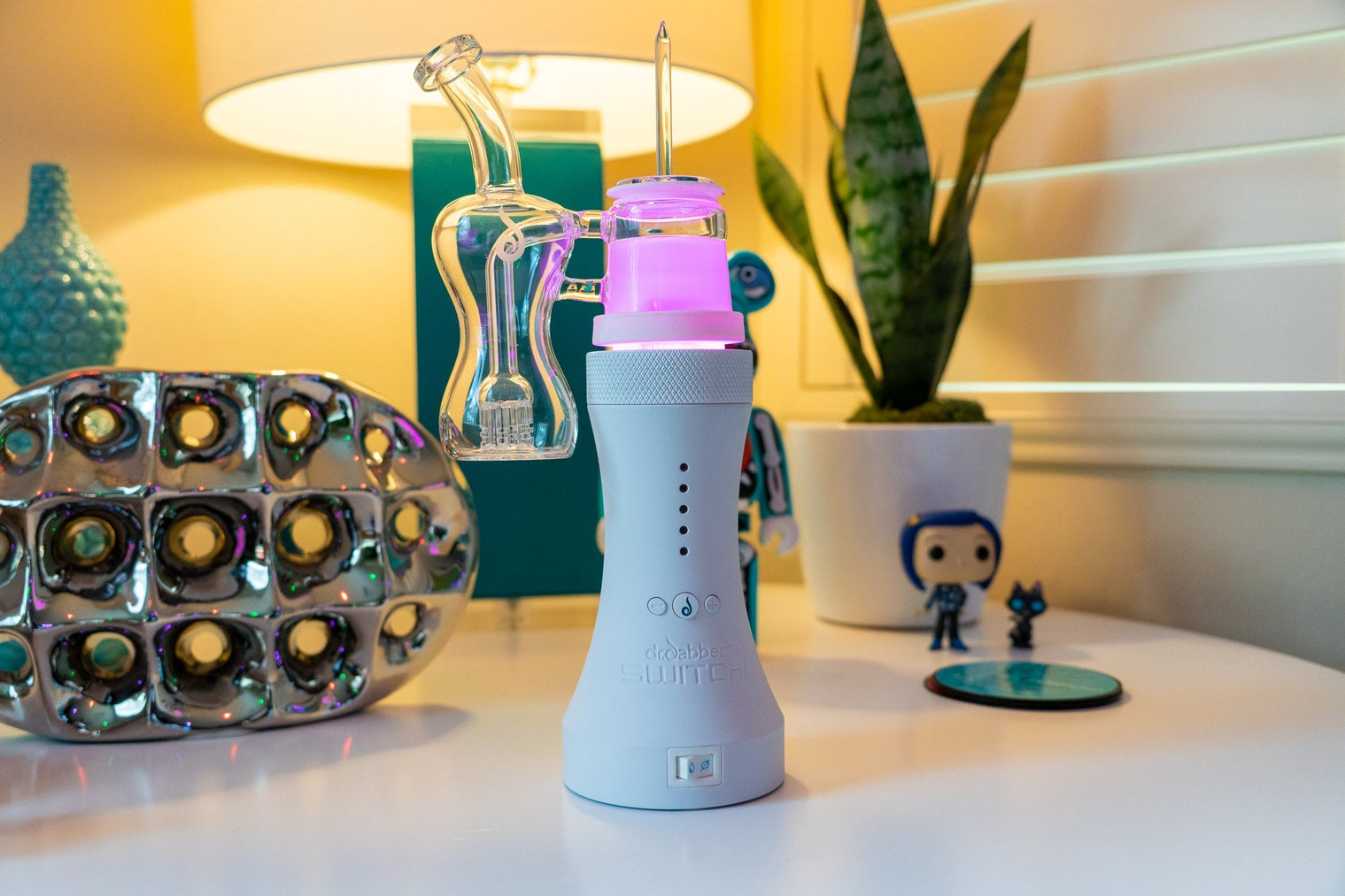 Dr. Dabber Launches Limited SWITCH: White Edition Vaporizer.