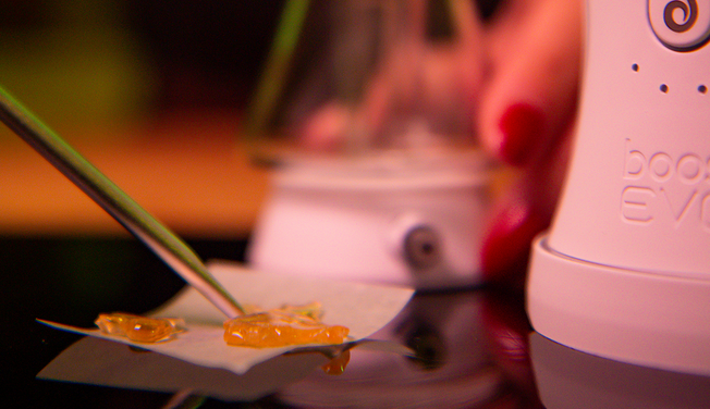 How to Smoke Dabs: Everything You Need to Get Started